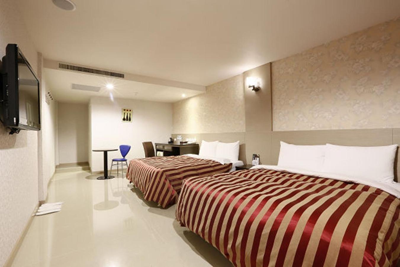 Hua Xiang Motel - Arena Kaohsiung Exterior foto