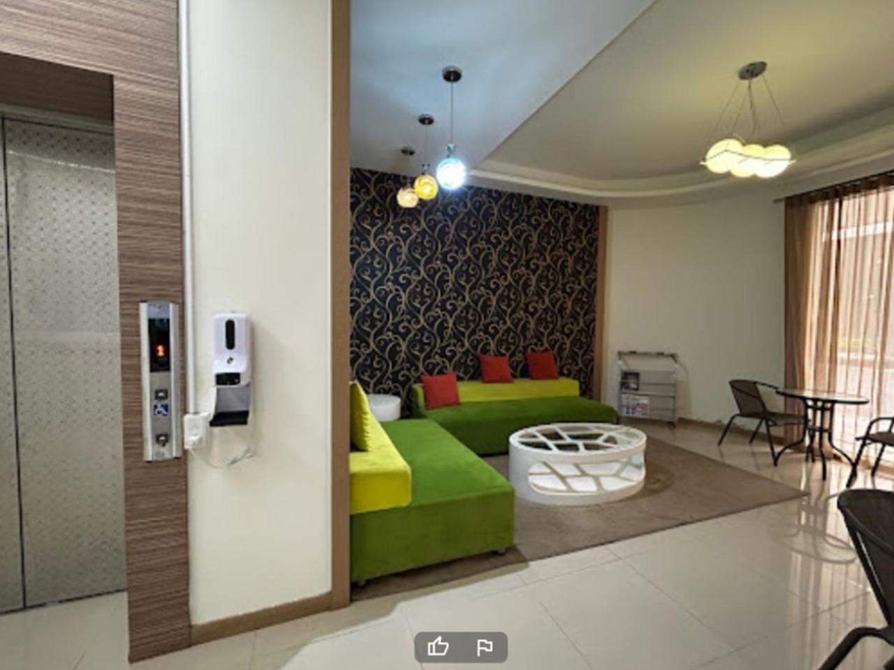 Hua Xiang Motel - Arena Kaohsiung Exterior foto